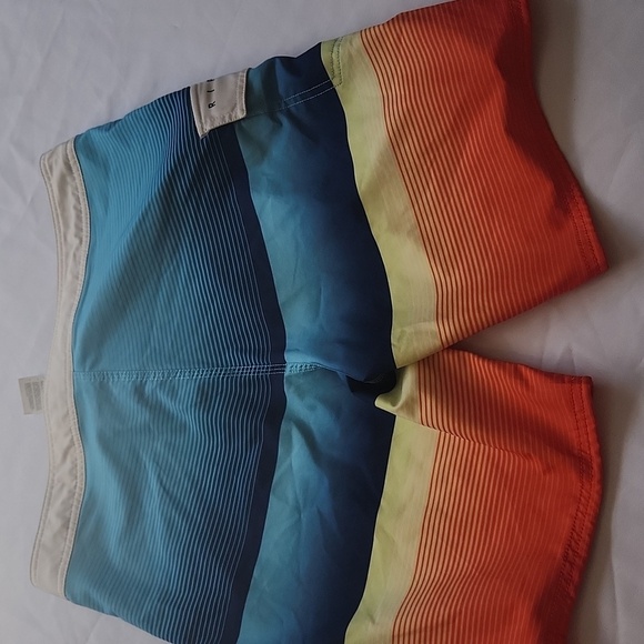 Rip Curl Blue and Orange Board Shorts Gradient Design - Picture 5 of 5